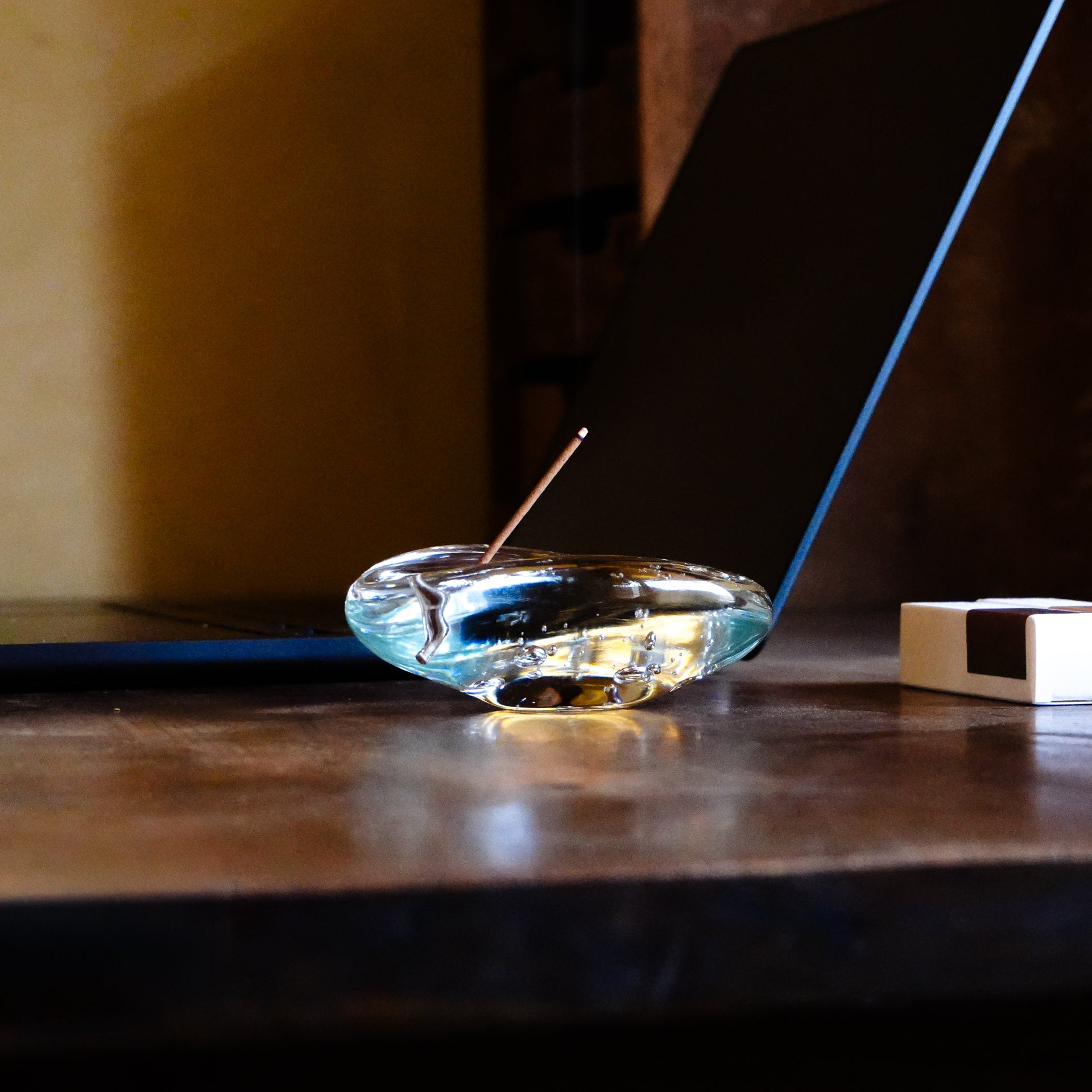 Glass Incense Holder ガラスのお香立て – noble｜Japanese Incense Brand
